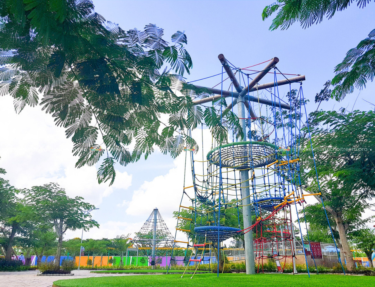 Công viên Giải trí Ti & Ni