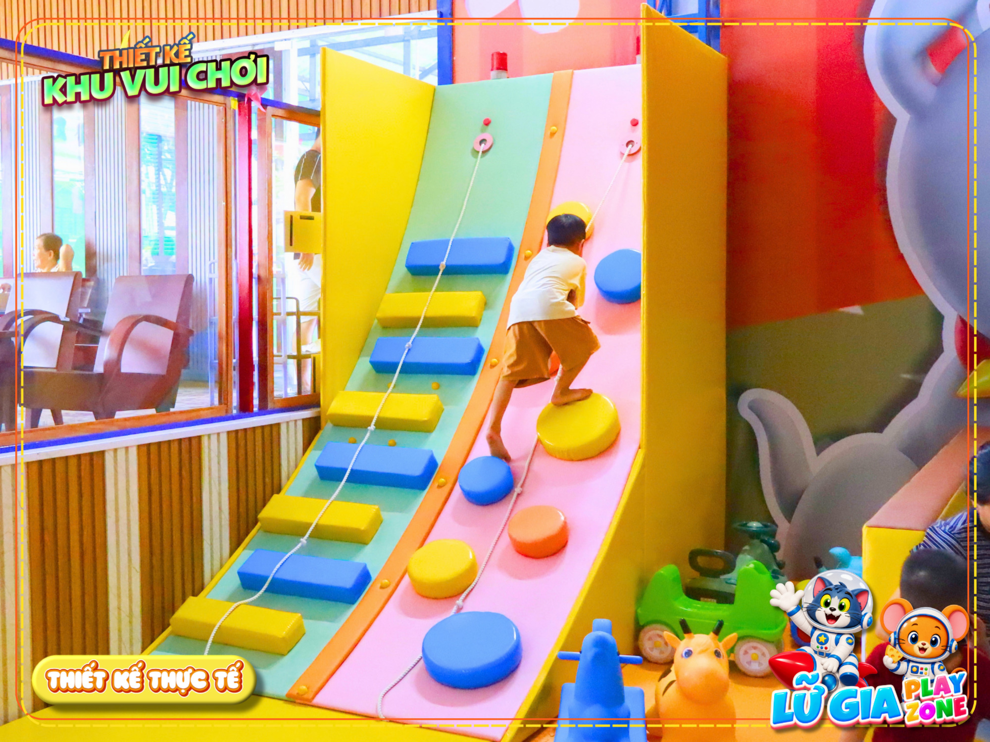 Leo dốc đập chuông của dự án thiết kế khu vui chơi Cần Thơ - Lữ Gia Playzone